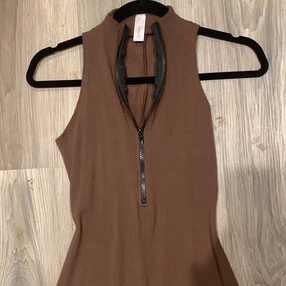 Jumpsuit - Picture 3 of 7